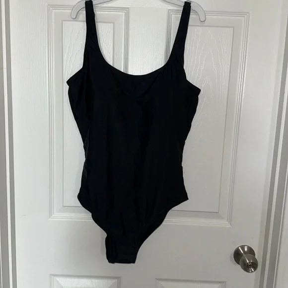 Women's Athletic One Piece Adjustable Straps swimsuit xl NWOT - Picture 7 of 7